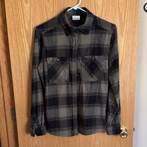 “Columbia” Black and Gray Plaid Flannel Shirt.